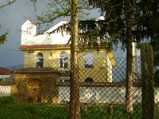 с. Любен